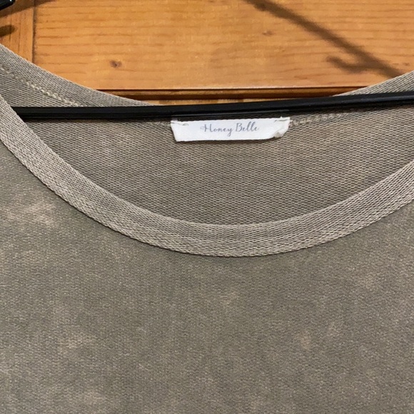 Brown distressed top - Picture 4 of 6